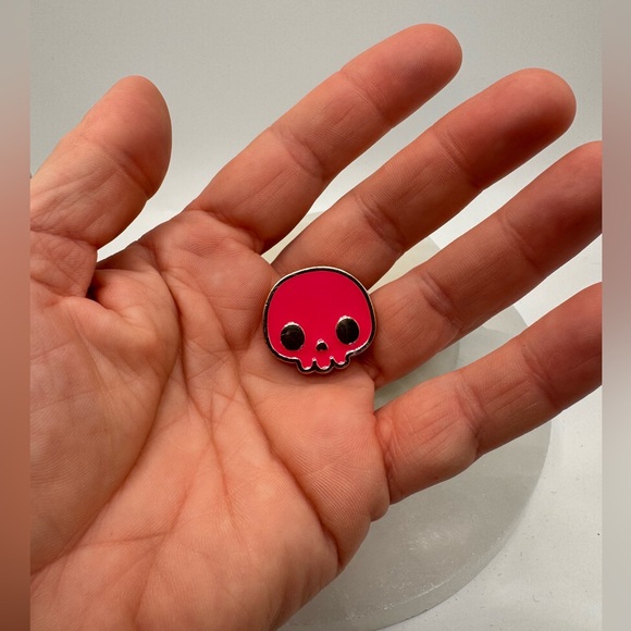 3/$15 Cute Skull Enamel Pin Brooch - Picture 3 of 6